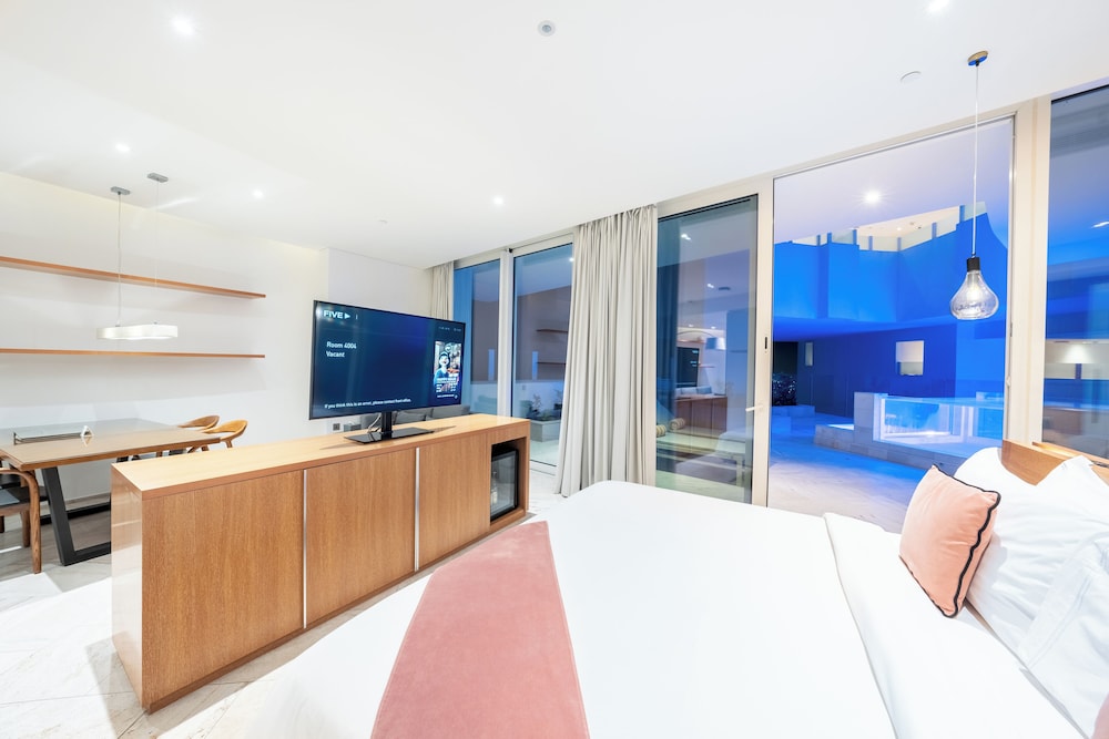 FIVE Jumeirah Village Dubai — снимок 18
