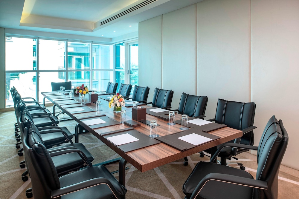 Four Points by Sheraton Sharjah — снимок 3