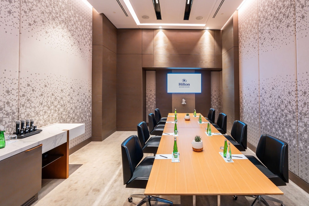 Hilton Abu Dhabi Yas Island — снимок 12