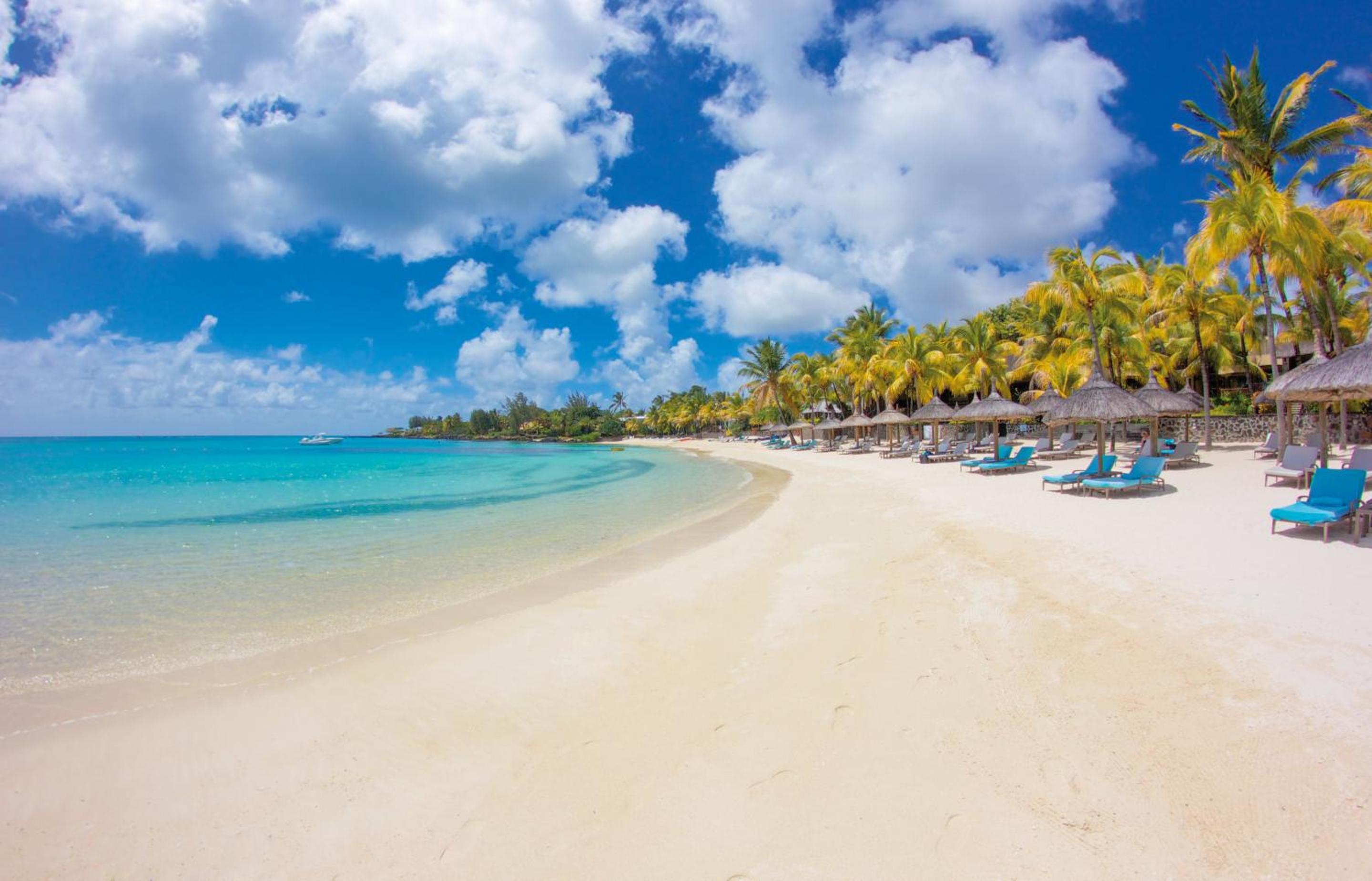 Royal Palm Beachcomber Luxury — вид курорта