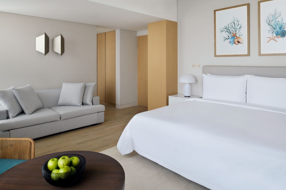 Mövenpick Resort Al Marjan Island — снимок 14