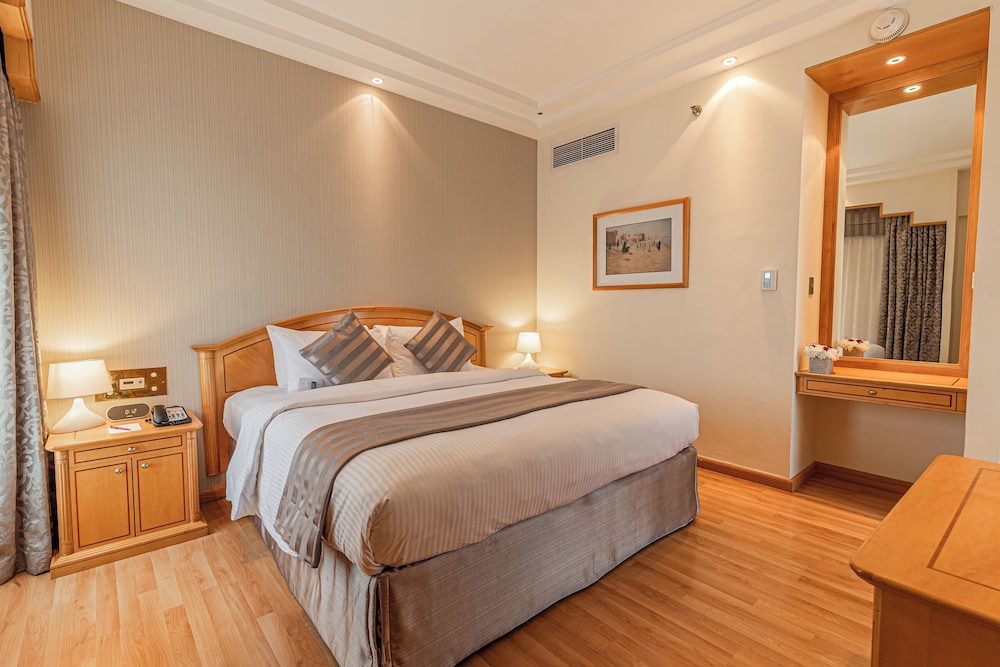 Crowne Plaza Abu Dhabi, an IHG Hotel — снимок 21