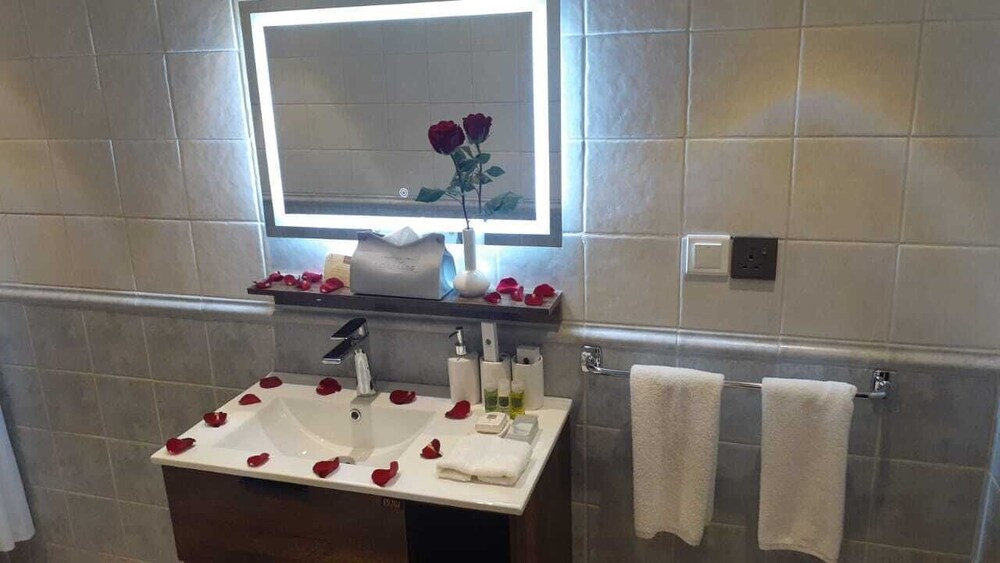 Al Gosaibi Hotel — снимок 12