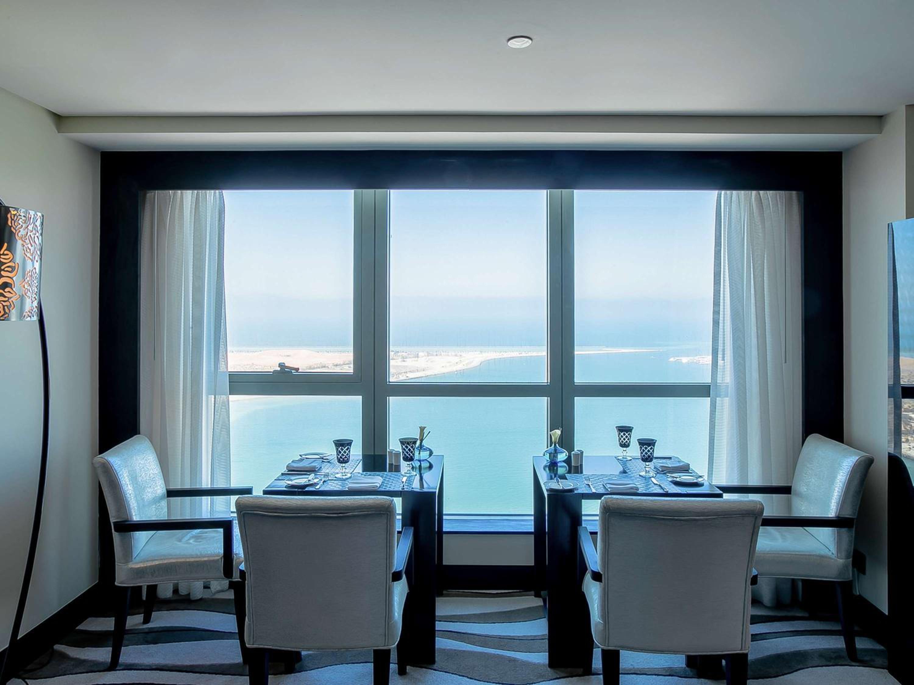 Sofitel Abu Dhabi Corniche — снимок 15