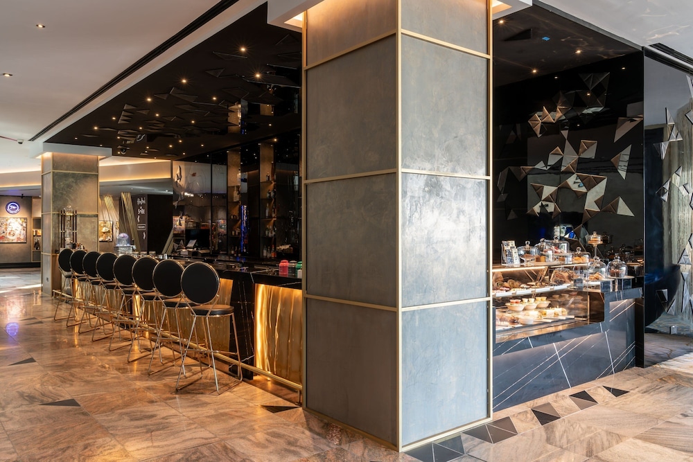 W Dubai - The Palm — снимок 24