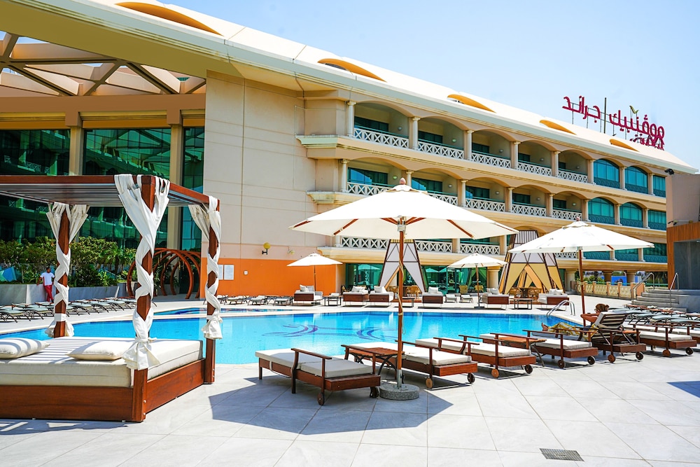 Mövenpick Grand Al Bustan Dubai — снимок 11