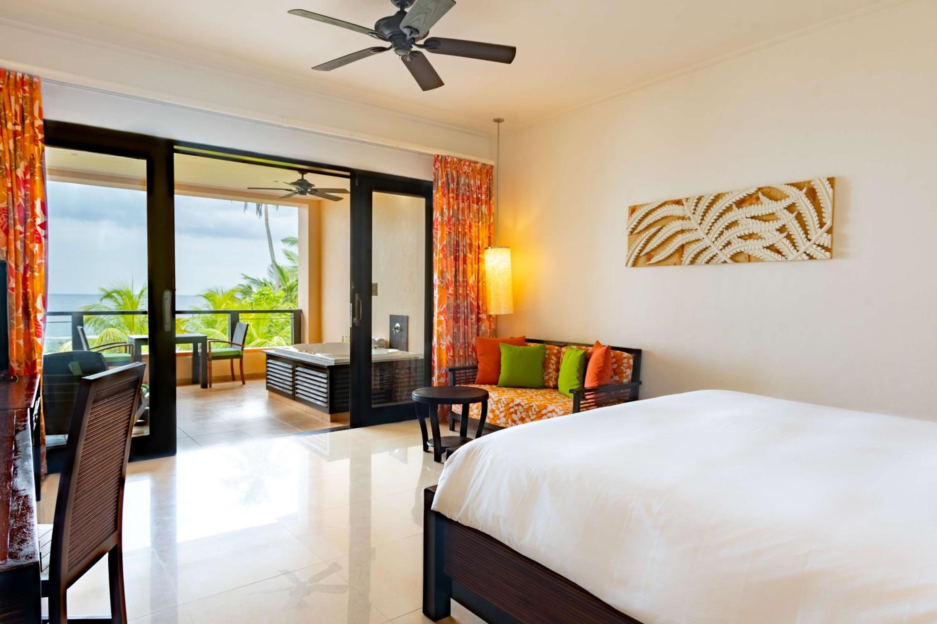 DoubleTree by Hilton Seychelles - Allamanda Resort & Spa — снимок 28