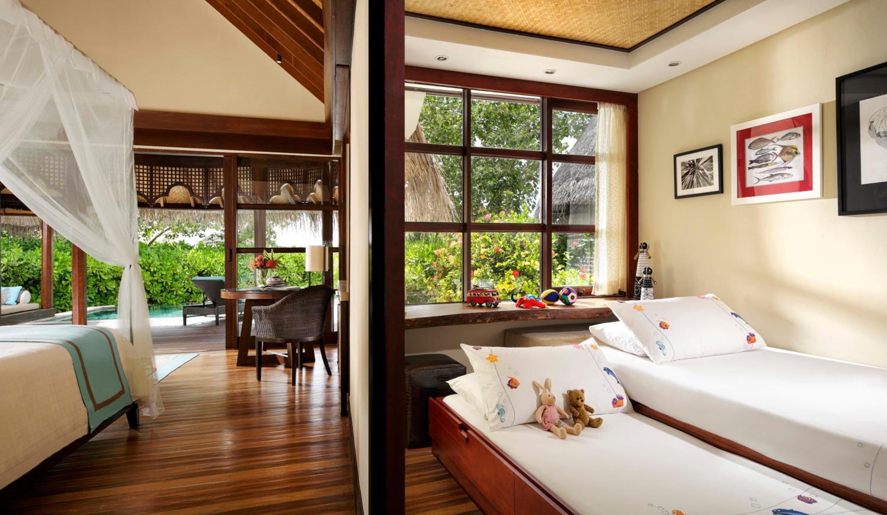 Four Seasons Resort Maldives at Kuda Huraa — снимок 18