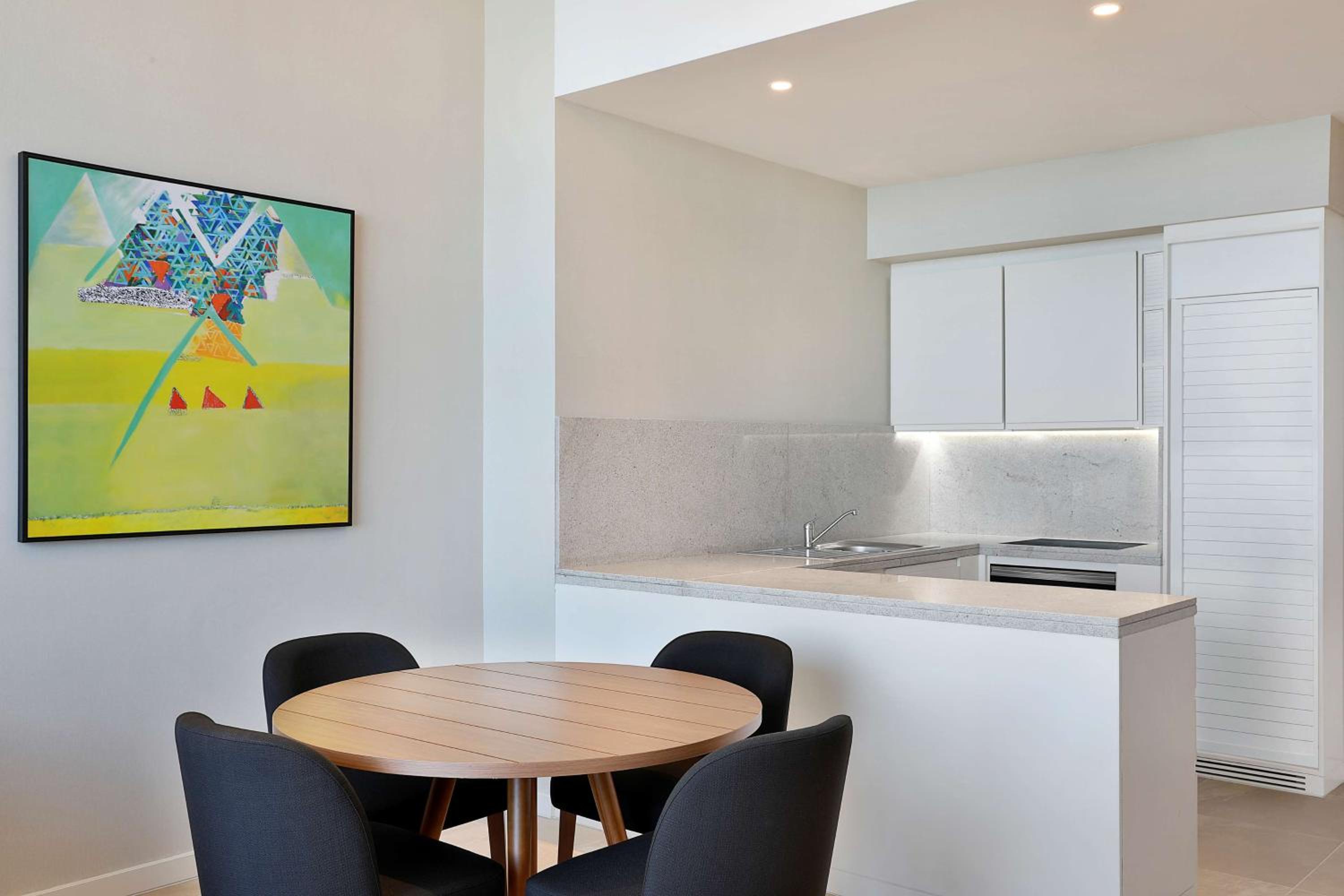 Aleph Doha Residences, Curio Collection by Hilton — снимок 24