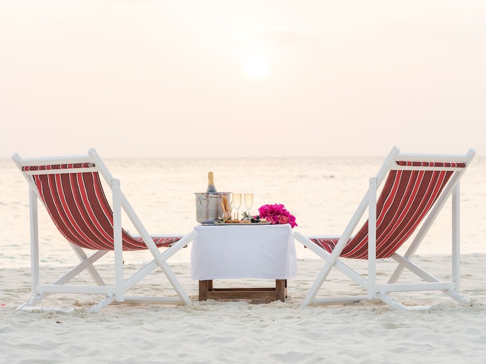 NH Collection Maldives Reethi Resort — снимок 3