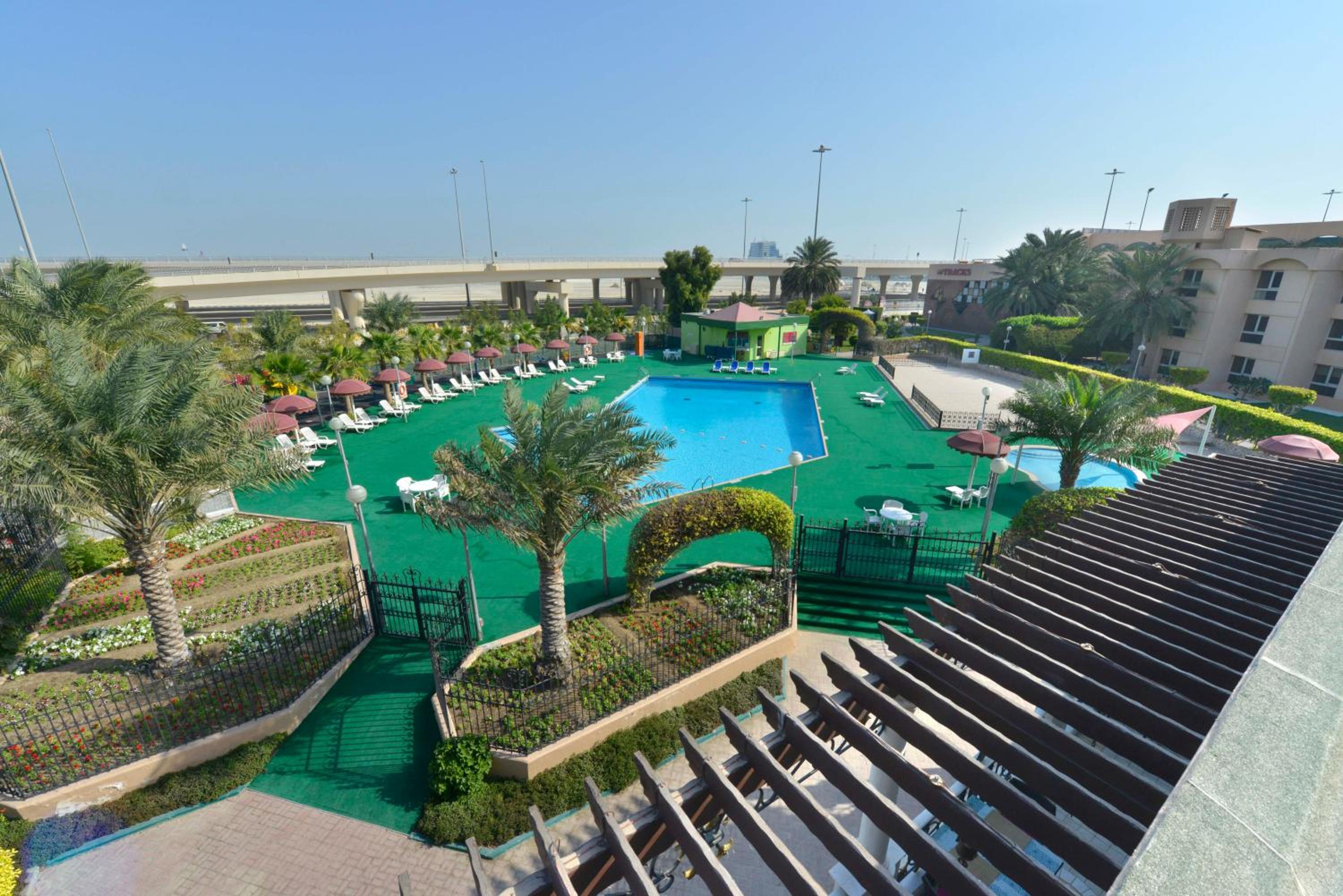 Crowne Plaza Bahrain, an IHG Hotel — снимок 6