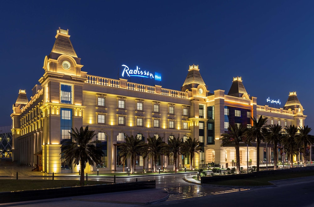 Radisson Blu Hotel, Ajman — вид курорта