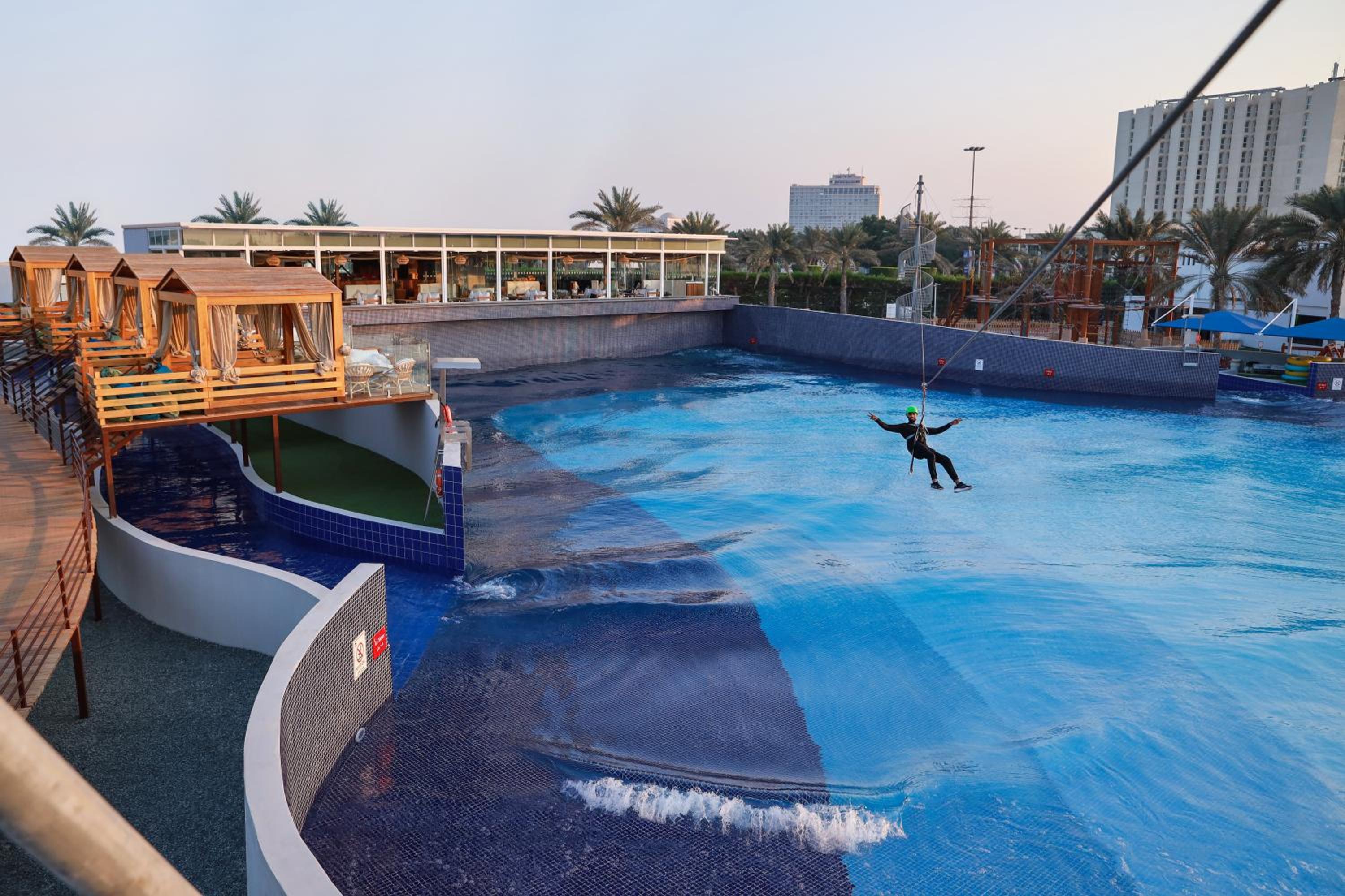 Radisson Blu Hotel & Resort, Abu Dhabi Corniche — снимок 13