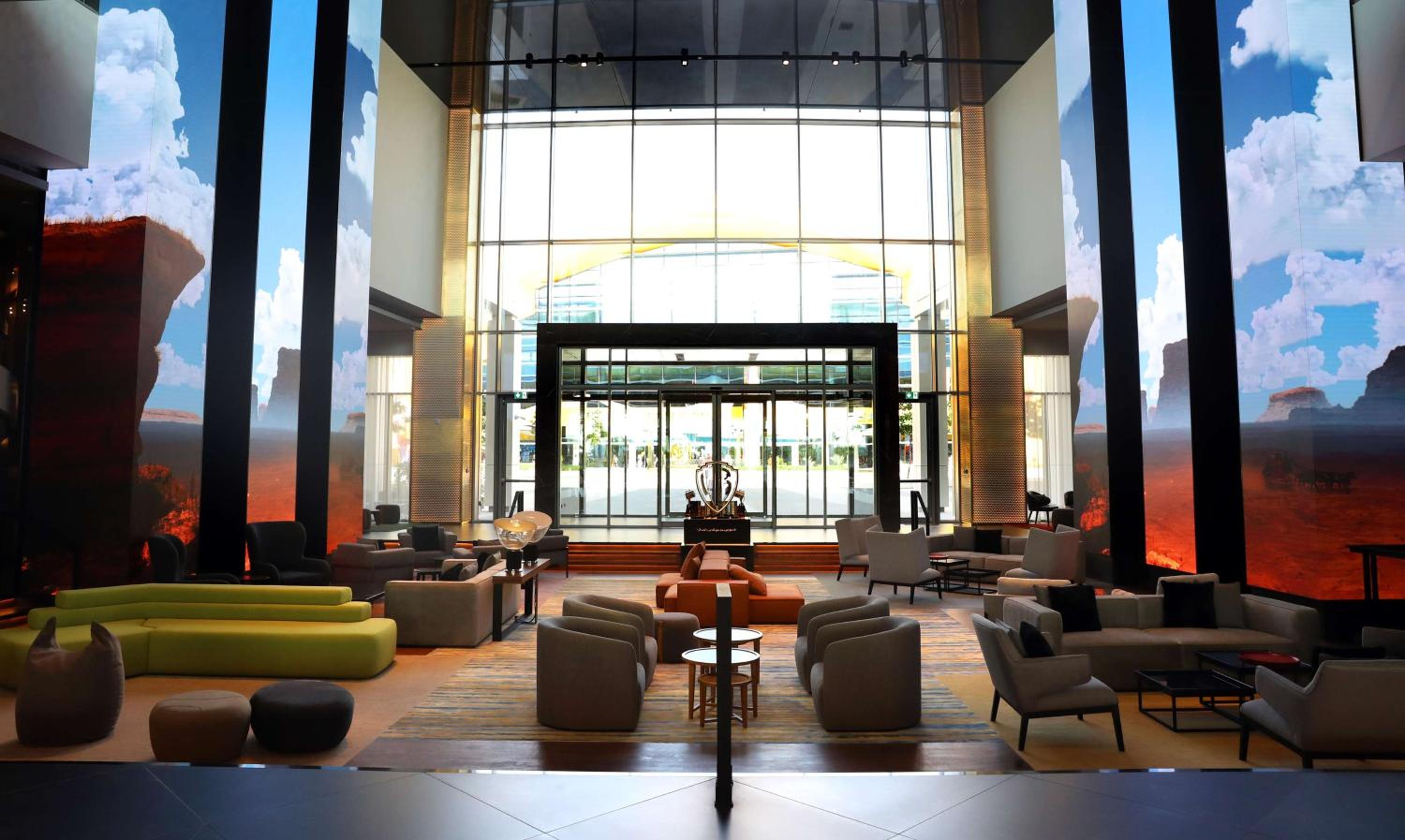 The WB Abu Dhabi, Curio Collection by Hilton — снимок 19