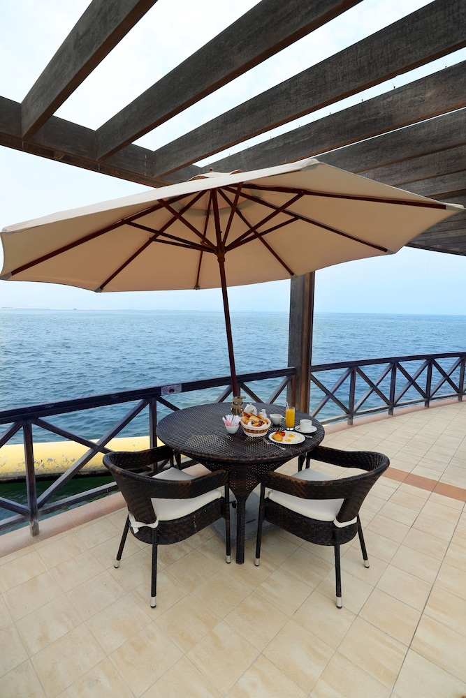 Al Bander Hotel & Resort — снимок 12