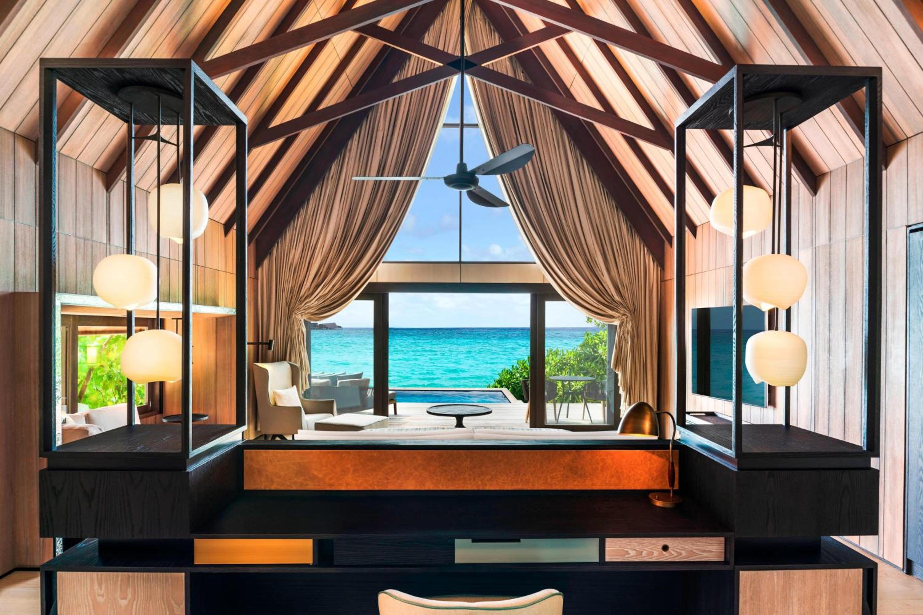 The St. Regis Vommuli Resort, Maldives — снимок 29
