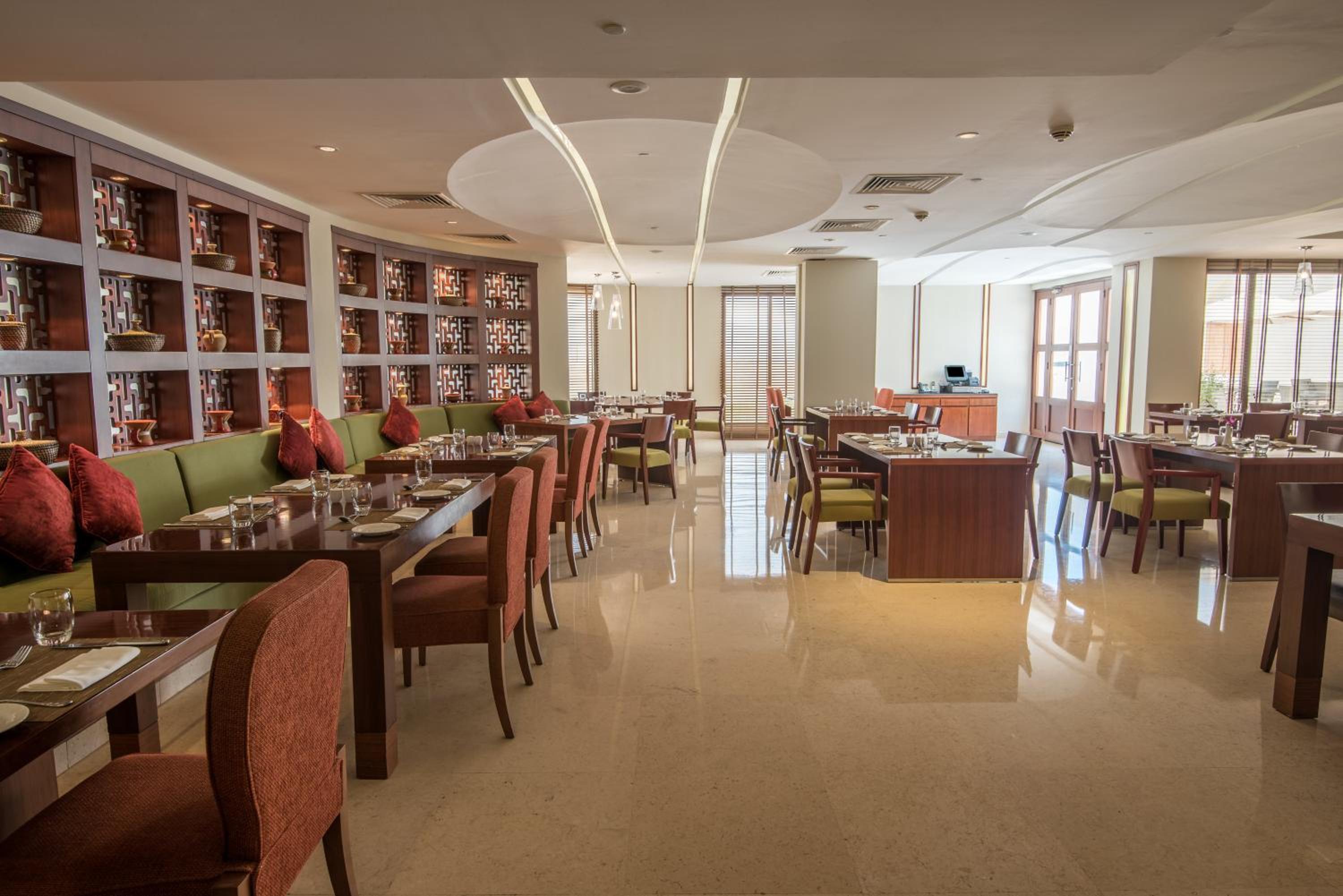 Crowne Plaza Sohar, an IHG Hotel — снимок 12
