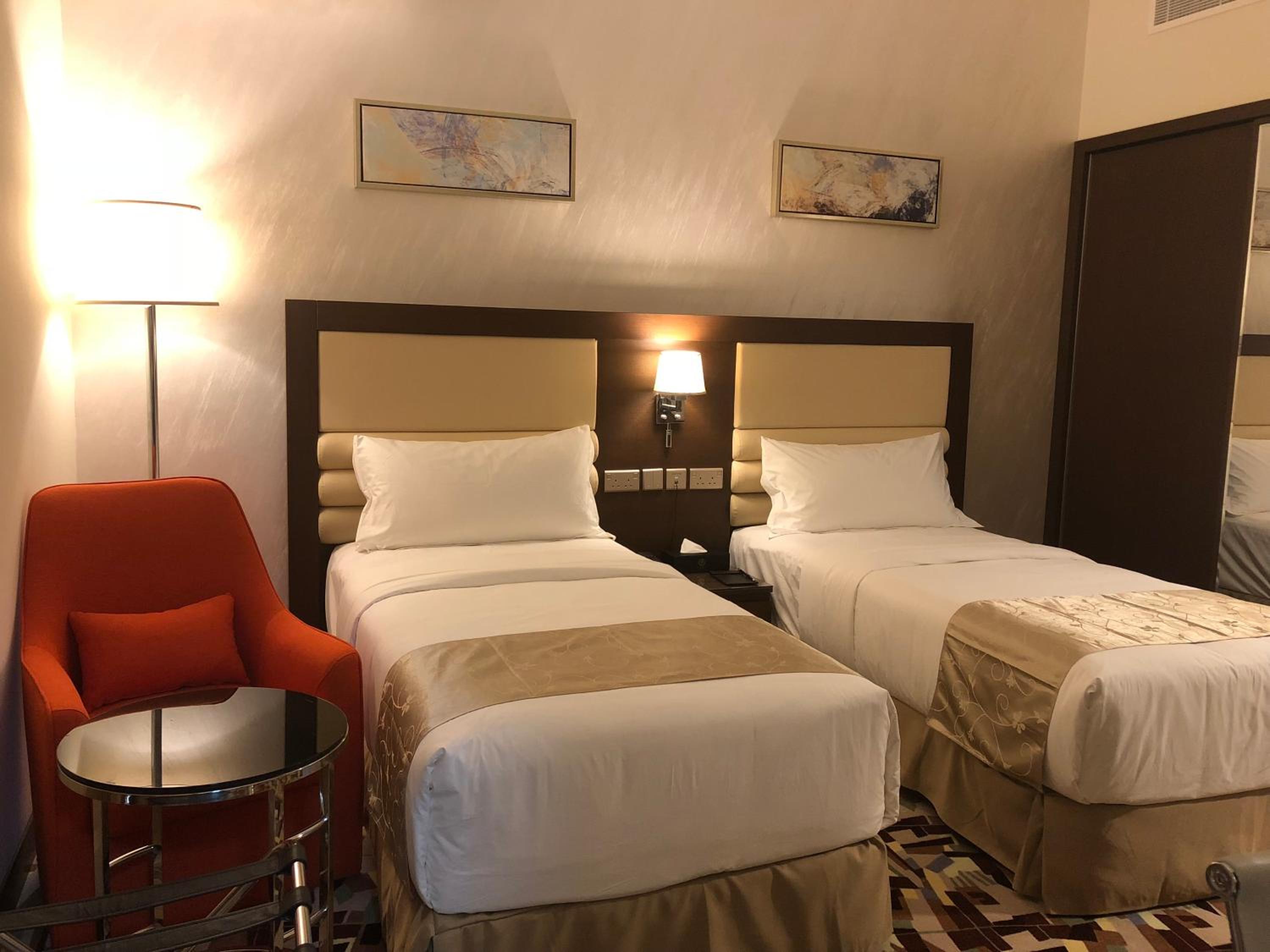 Al Murooj Grand Hotel — снимок 24
