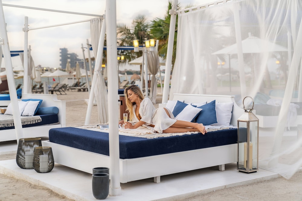 Rixos The Palm Hotel & Suites — снимок 22