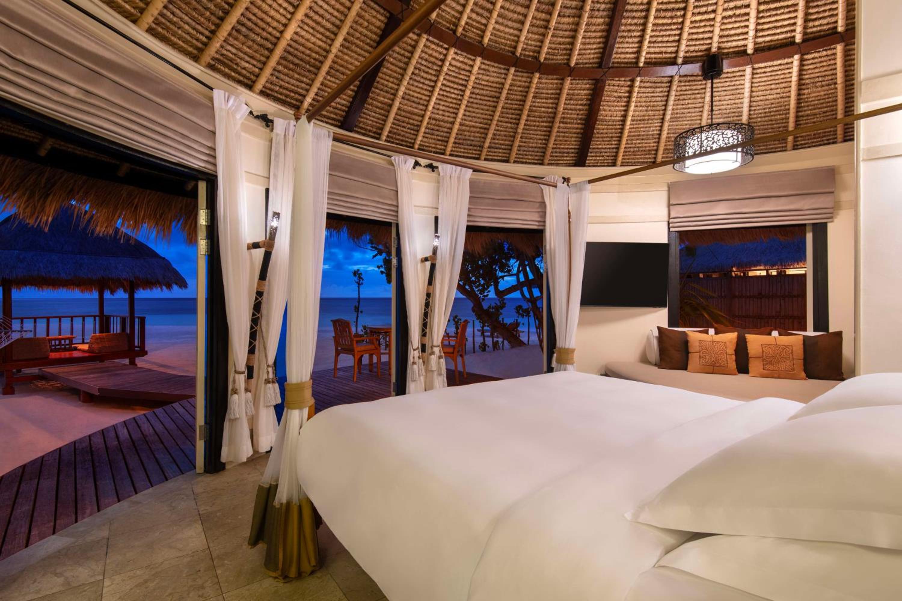 Banyan Tree Maldives Vabbinfaru — снимок 11