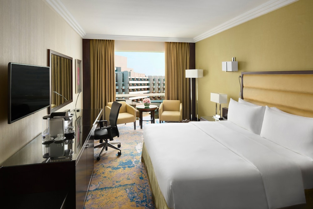 Crowne Plaza Jeddah, an IHG Hotel — снимок 15