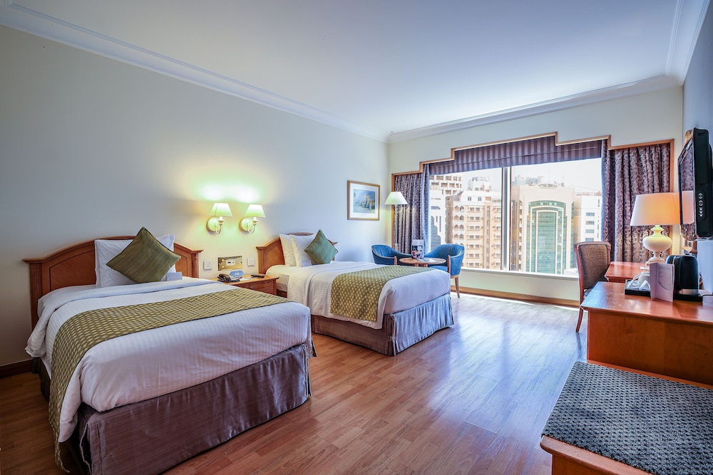 Crowne Plaza Abu Dhabi, an IHG Hotel — снимок 3