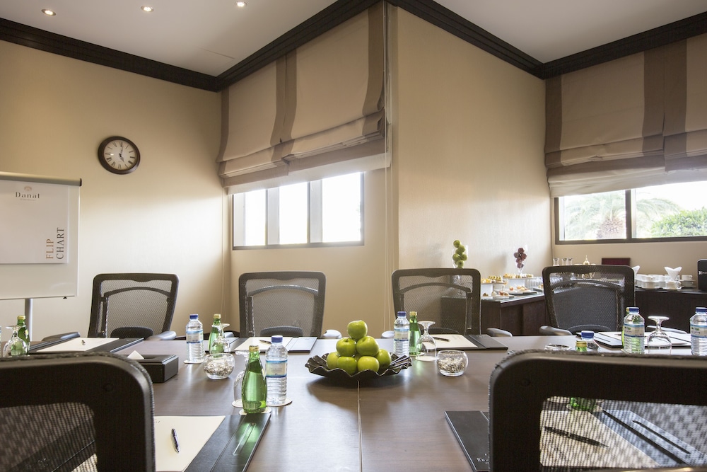 Danat Al Ain Resort — снимок 17