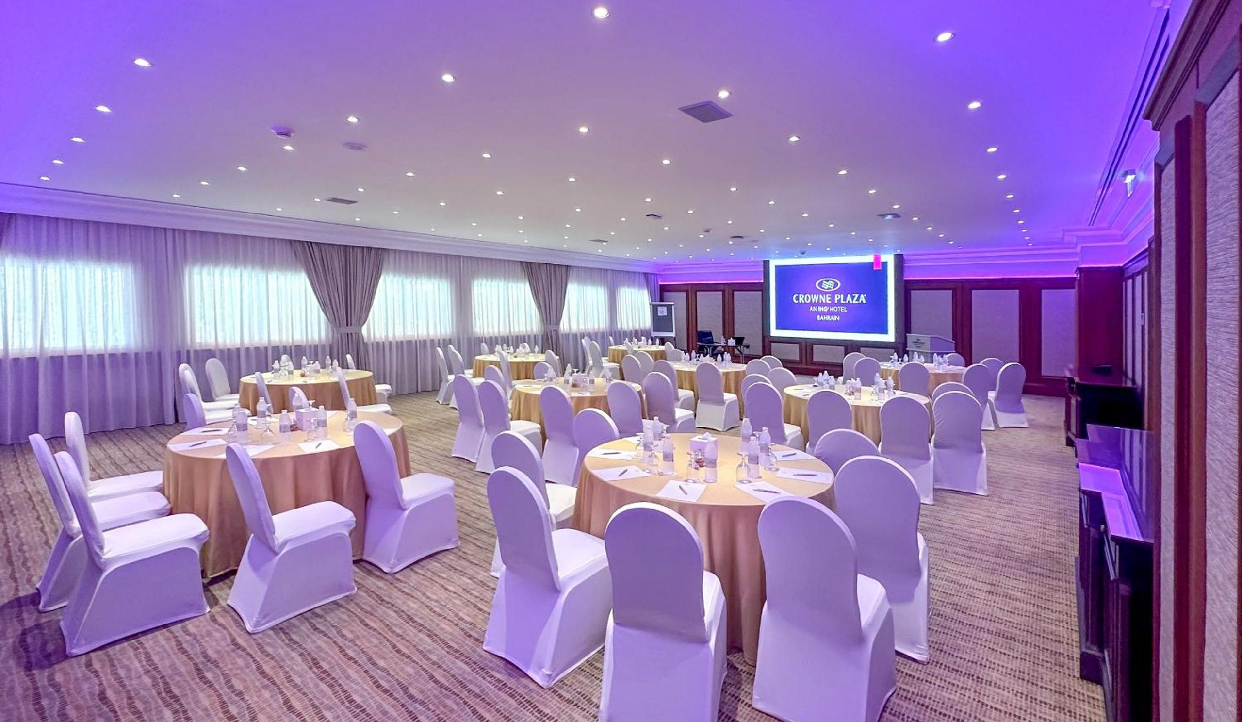 Crowne Plaza Bahrain, an IHG Hotel — снимок 19