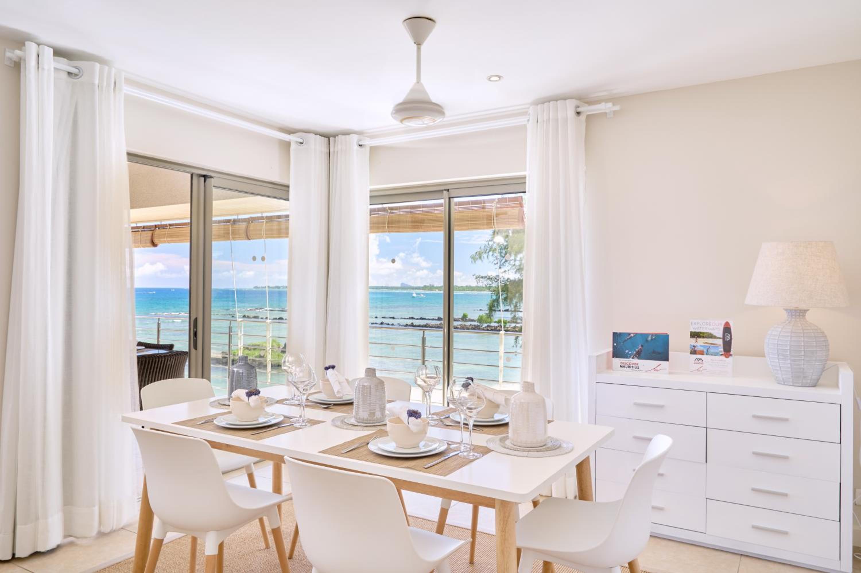 Bon Azur Beachfront Suites and Penthouses by Lov — снимок 23