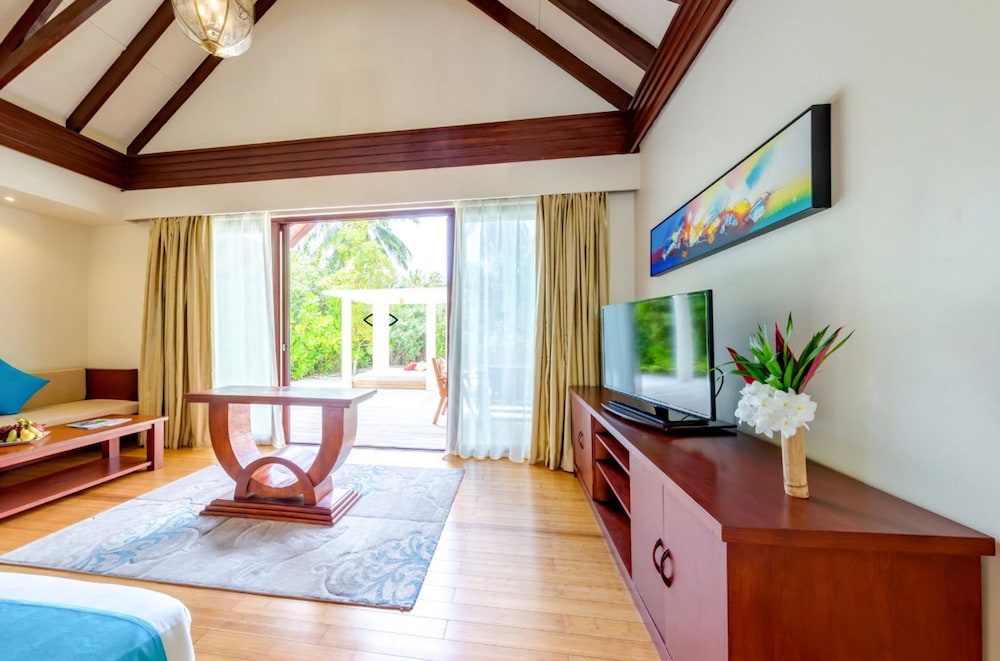 Furaveri Maldives — снимок 17