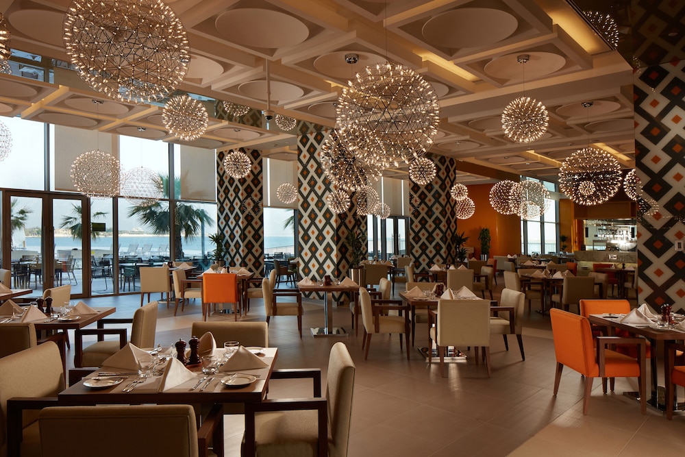 Royal M Hotel & Resort Abu Dhabi — снимок 21