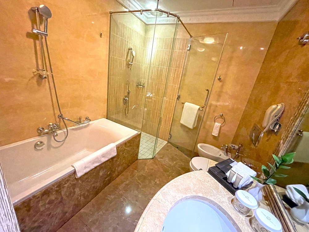 Royal Rose Hotel — снимок 25