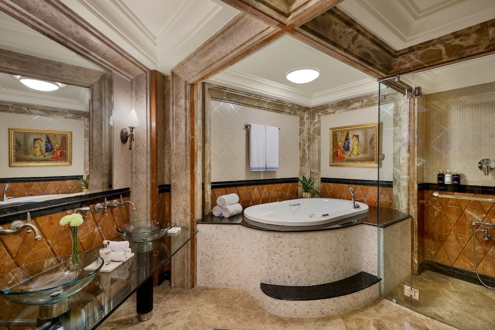 Habtoor Grand Resort, Autograph Collection — снимок 28