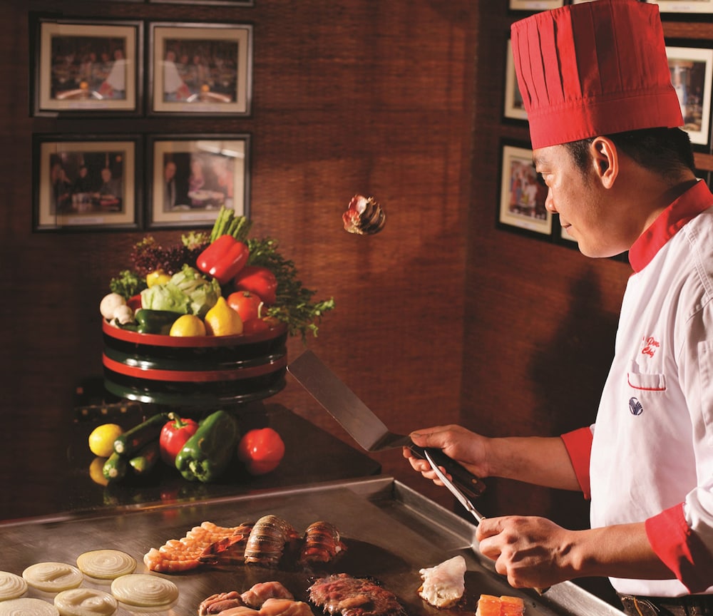 Mövenpick Grand Al Bustan Dubai — снимок 21