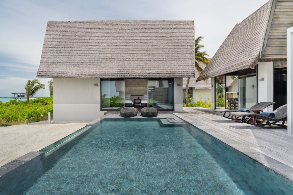 Madifushi Private Island — снимок 18