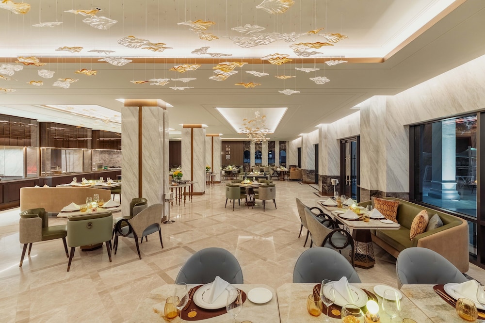 Taj Exotica Resort & Spa, The Palm, Dubai — снимок 28