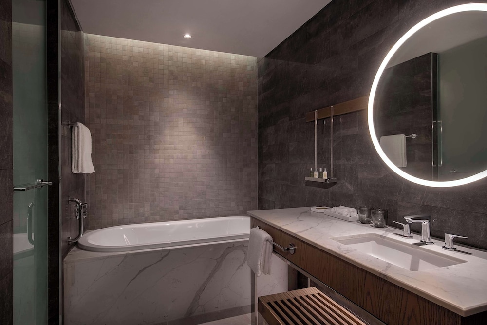 Hilton Abu Dhabi Yas Island — снимок 18