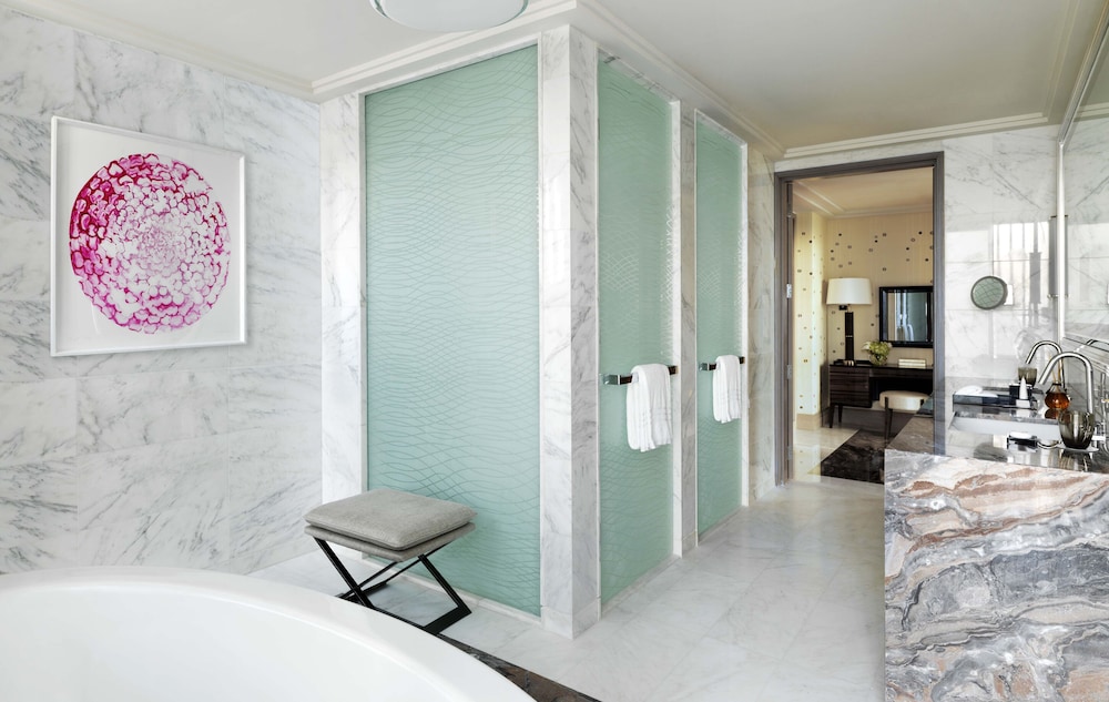 Four Seasons Hotel Abu Dhabi at Al Maryah Island — снимок 5