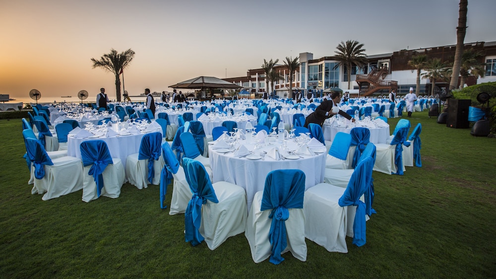 Dubai Marine Beach Resort & Spa — снимок 2