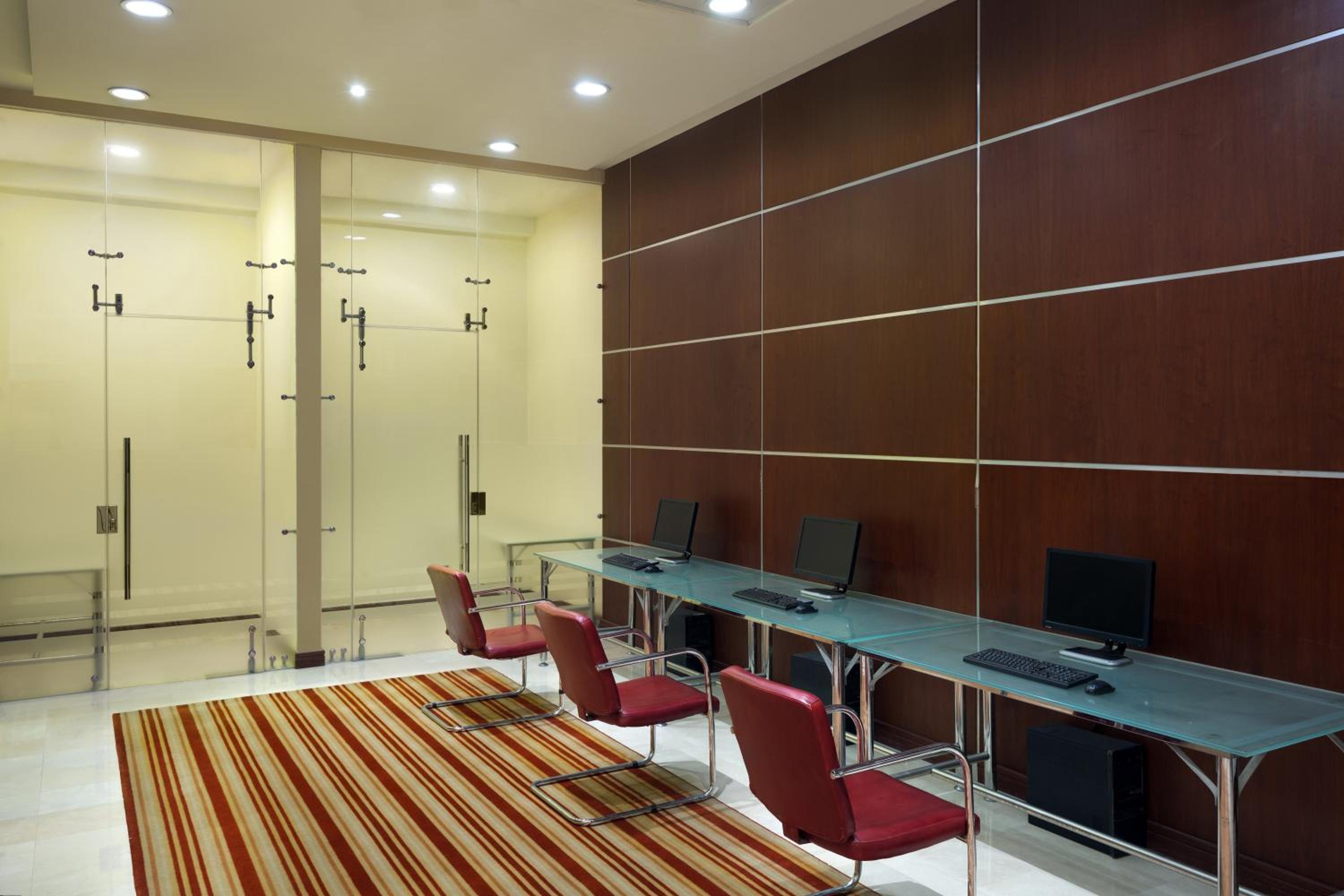 Crowne Plaza Al Khobar, an IHG Hotel — снимок 5