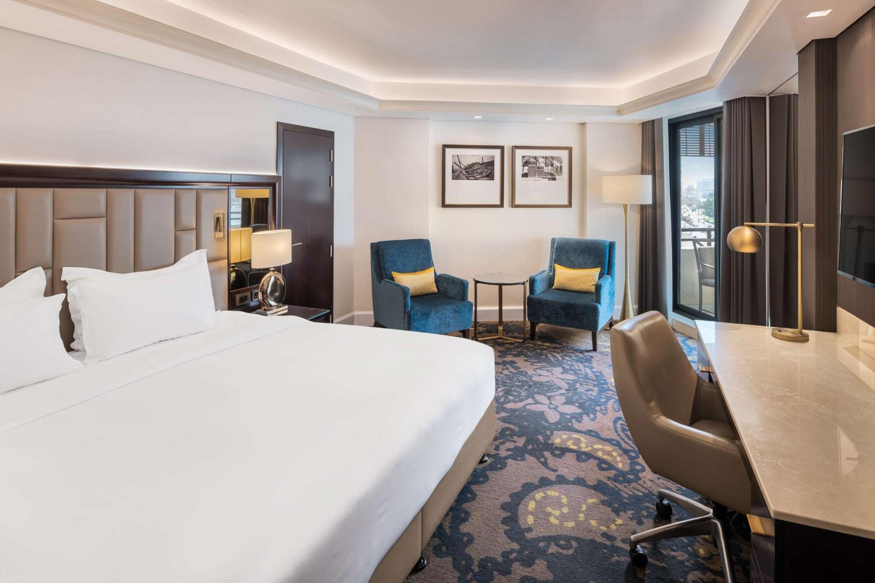 Radisson Blu Hotel, Dubai Deira Creek — снимок 16