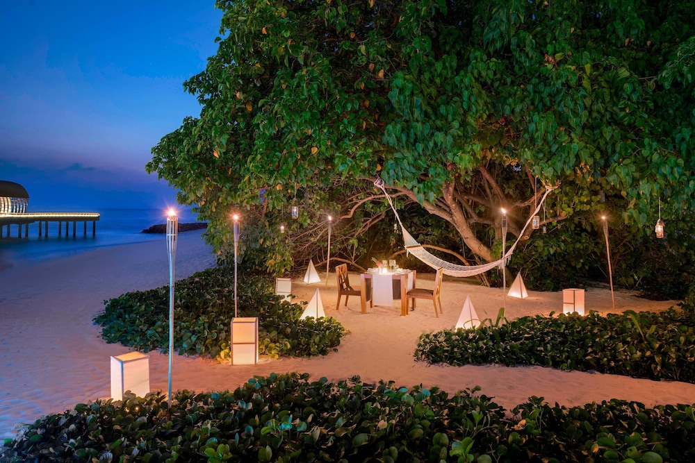 The Westin Maldives Miriandhoo Resort — снимок 20