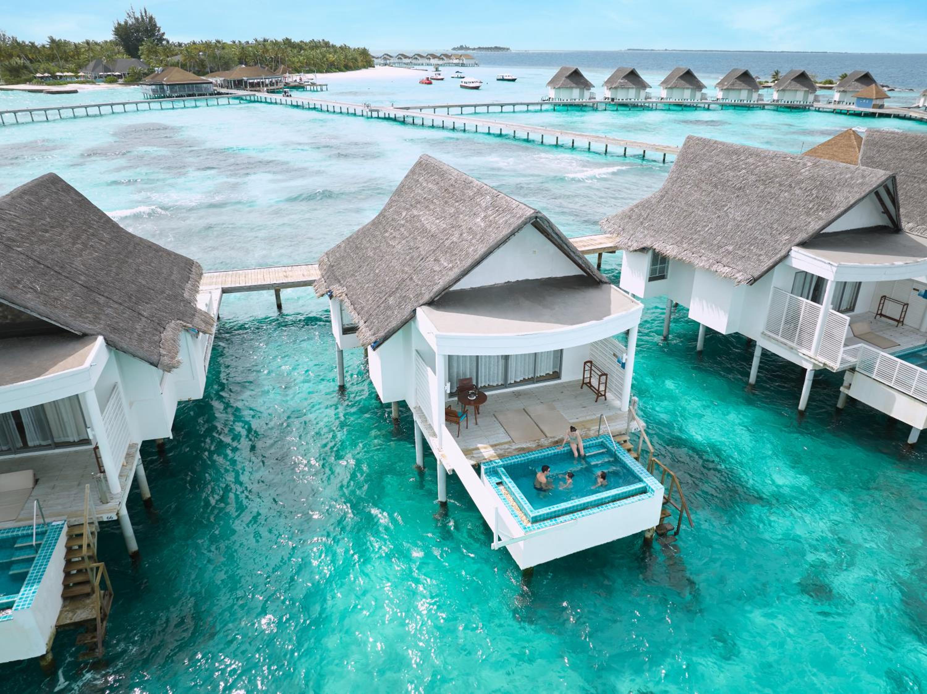 Machchafushi Island Resort & Spa Maldives, The Centara Collection — снимок 4