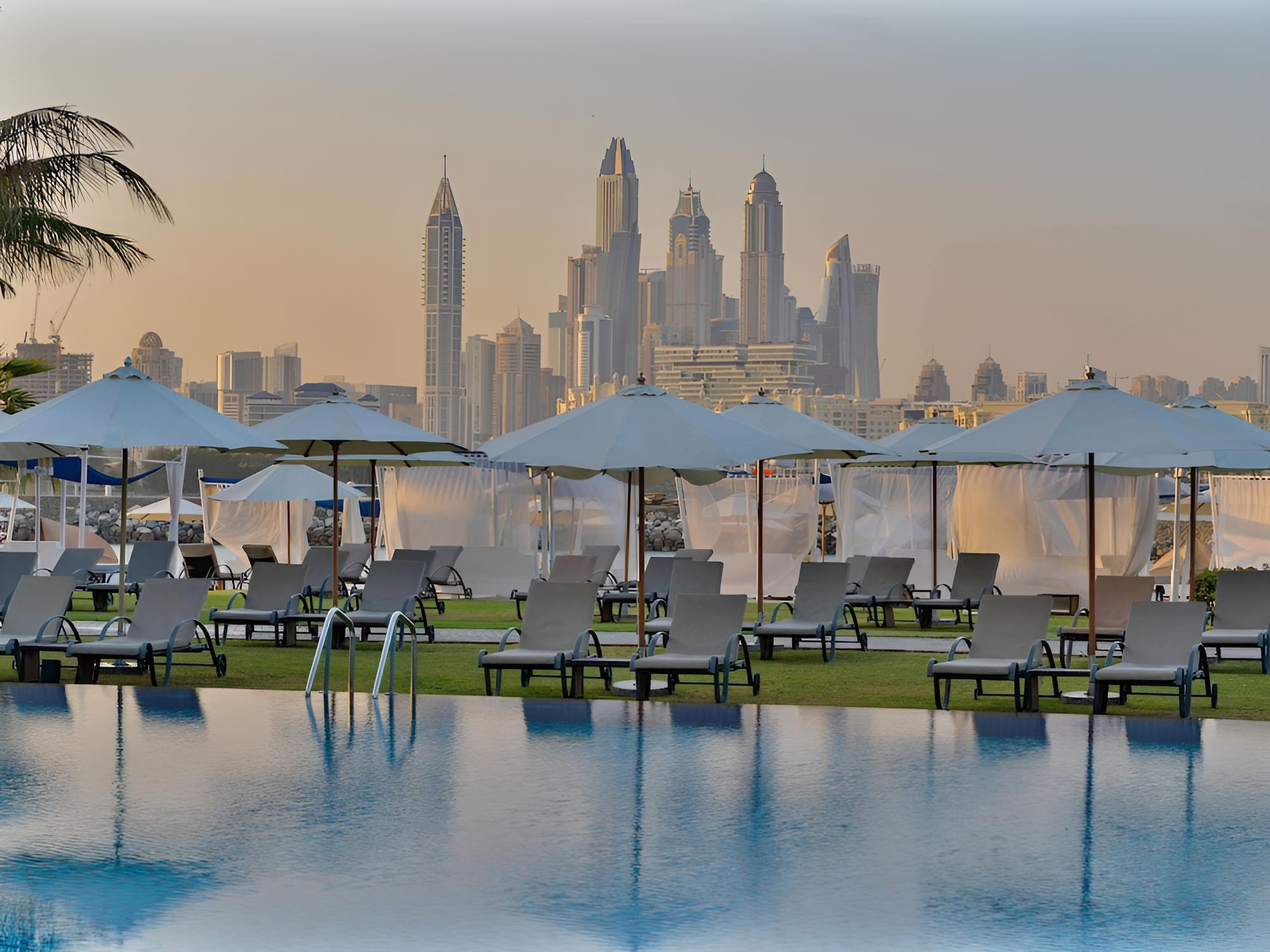 Rixos The Palm Luxury Suite Collection — вид курорта