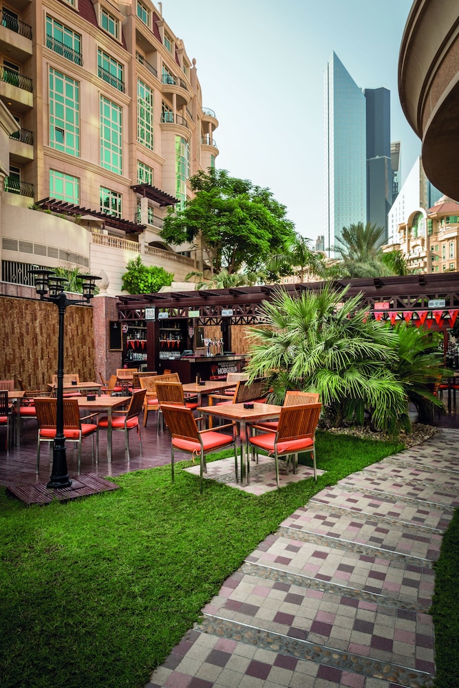 Swissôtel Al Murooj Dubai — снимок 12