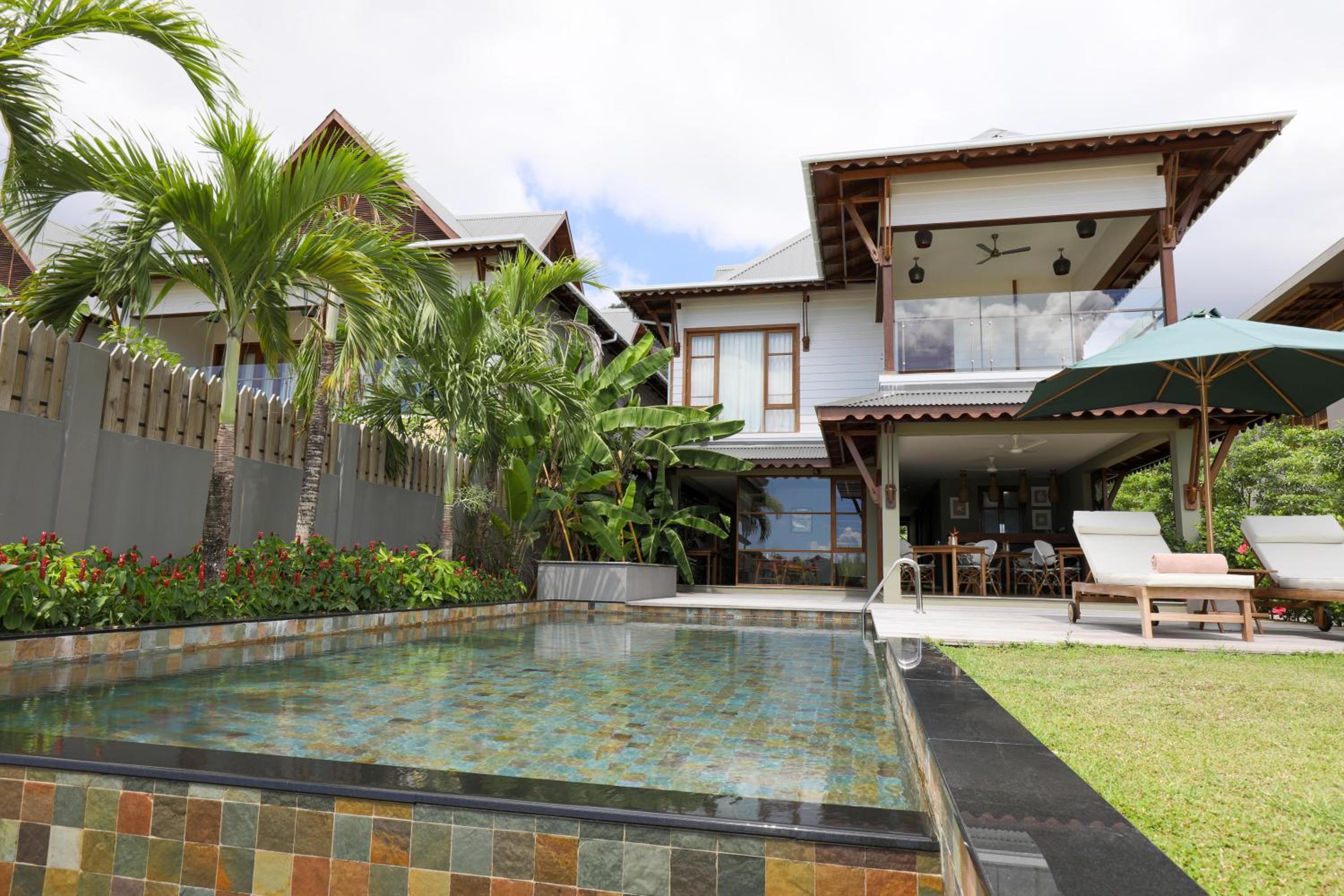JA Enchanted Waterfront Seychelles — снимок 22