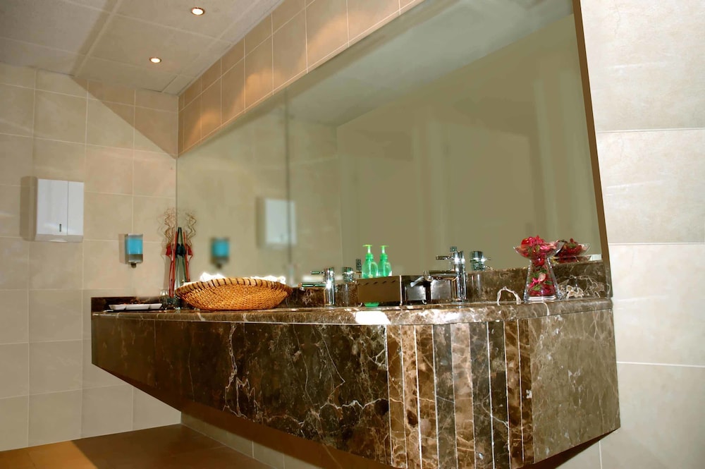 Al Jawhara Gardens Hotel — снимок 23