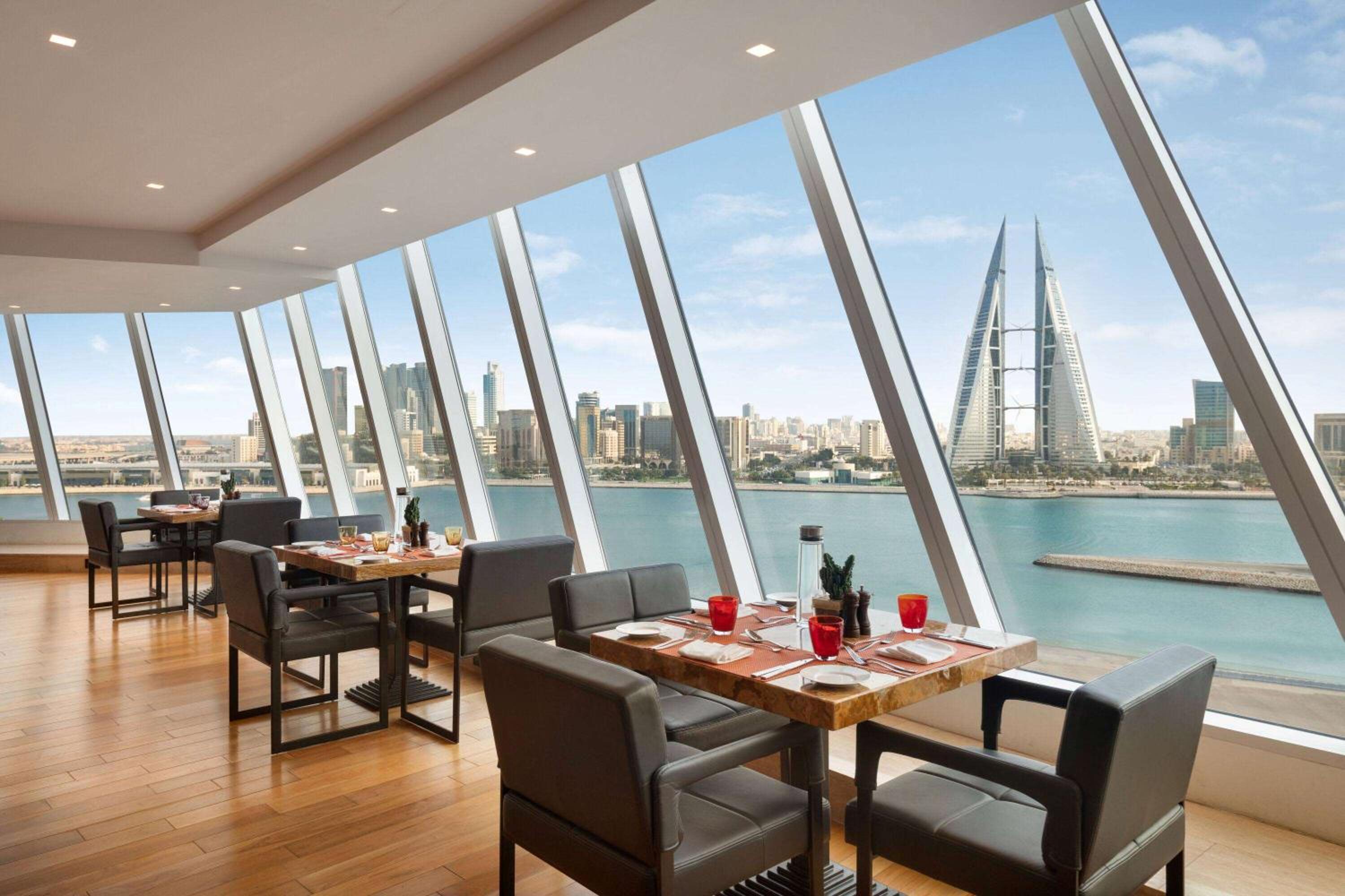 Wyndham Grand Manama — снимок 11