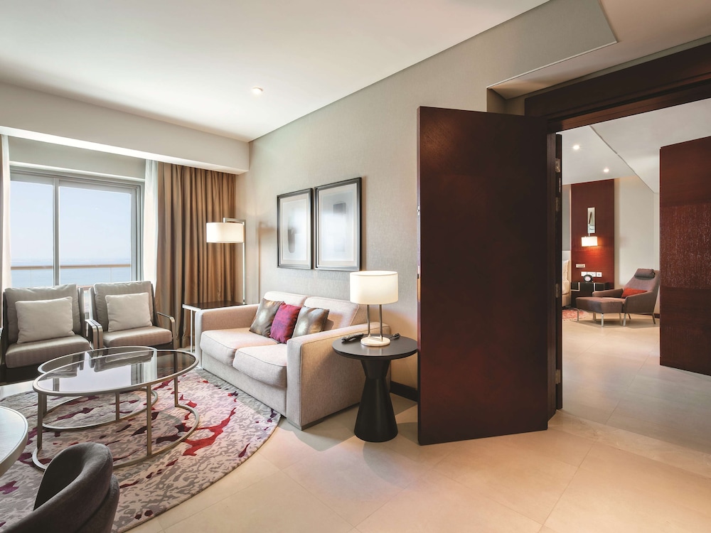 Hilton Doha The Pearl — снимок 2