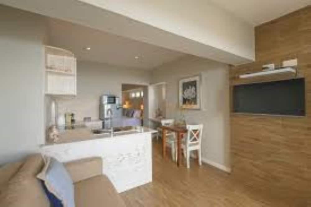Le Nautique Luxury Beachfront Apartments — снимок 17